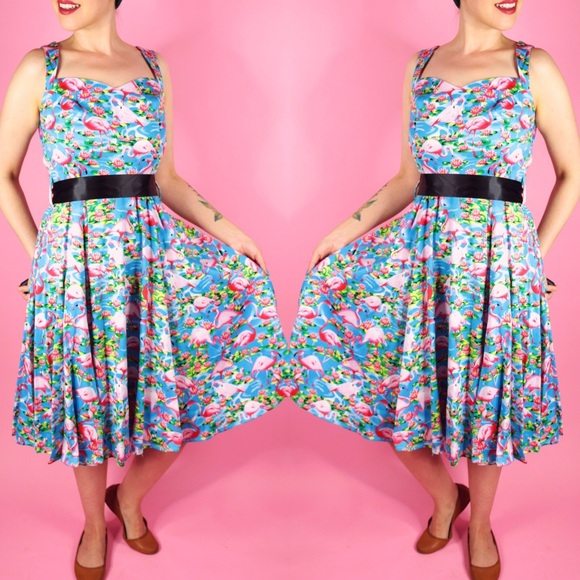 Flamingo Blue Pink Tropical Print Vintage Style Fit and Flare Dress Size 6 - Picture 2 of 10